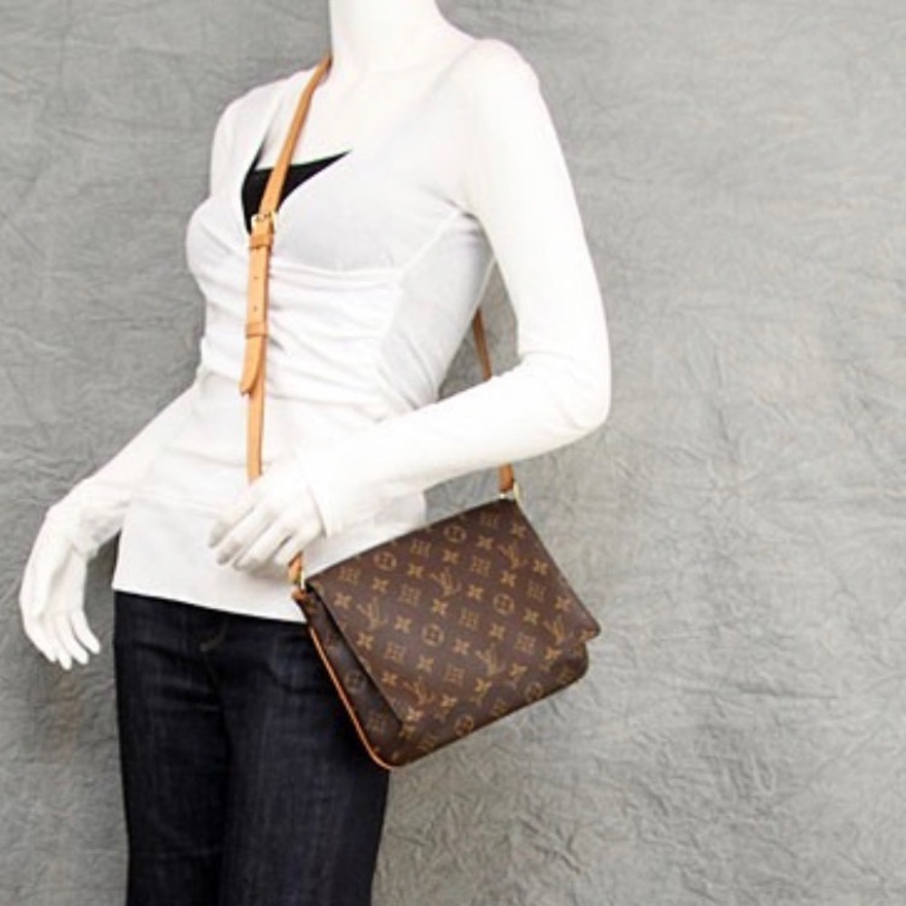 Louis Vuitton Mussette Tango with long strap